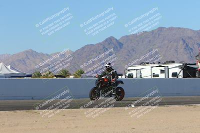 media/Nov-06-2023-Moto Forza (Mon) [[ce023d0744]]/4-Beginner Group/Session 4 (Finish Line Checker)/